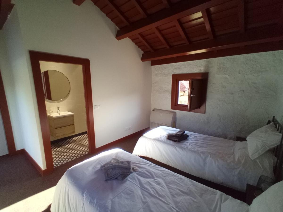 Quinta Pousada De Fora Wines & Tourism Guimarães Oda fotoğraf